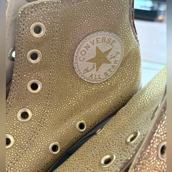 Converse Gold Leather with Custom leather panels painted by Annie Chajin. OOAK - Picture 3 of 11